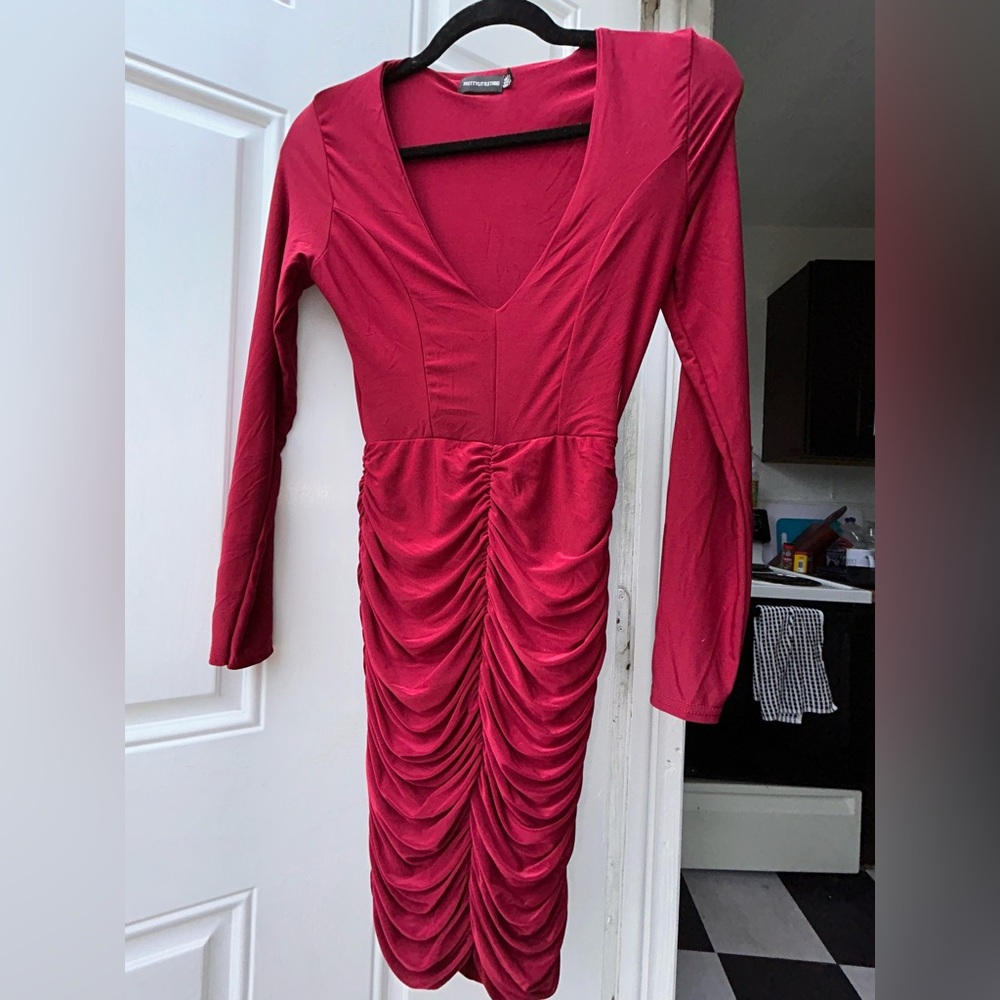 PrettyLittleThing Ruched Bodycon Midi Dress - Wine Red